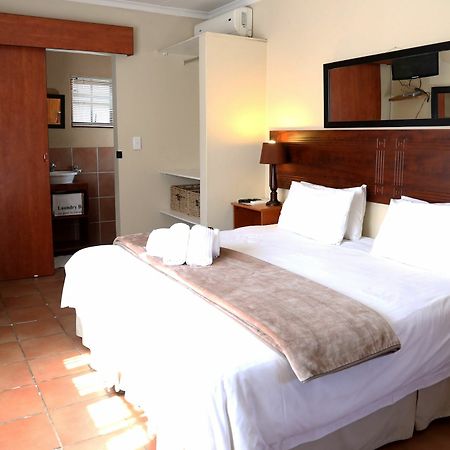 Morulana Guest House Kempton Park Exteriér fotografie