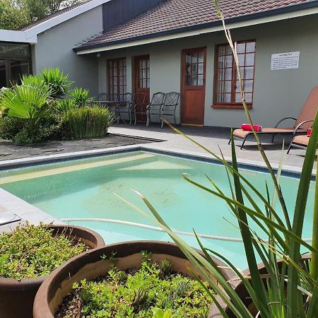 Morulana Guest House Kempton Park Exteriér fotografie