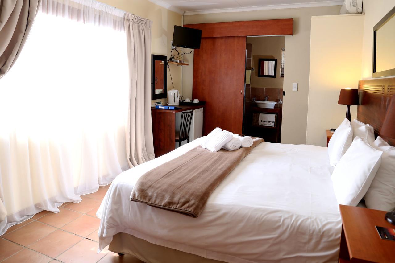 Morulana Guest House Kempton Park Exteriér fotografie
