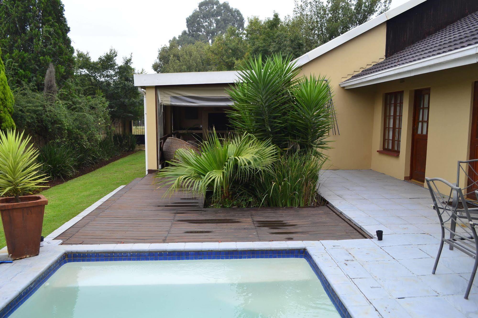 Morulana Guest House Kempton Park Exteriér fotografie