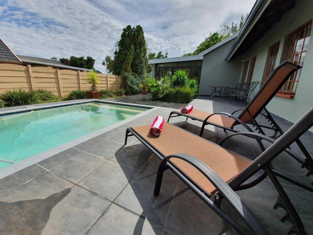 Morulana Guest House Kempton Park Exteriér fotografie
